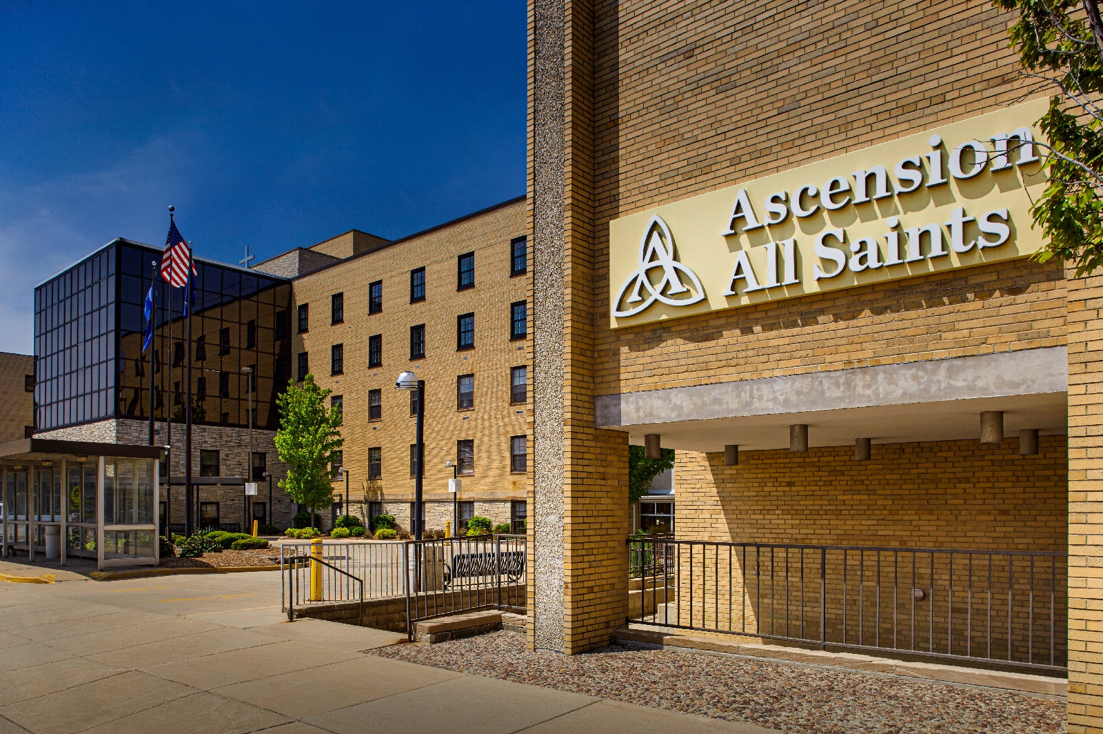 Ascension All Saints Hospital - Wisconsin Avenue