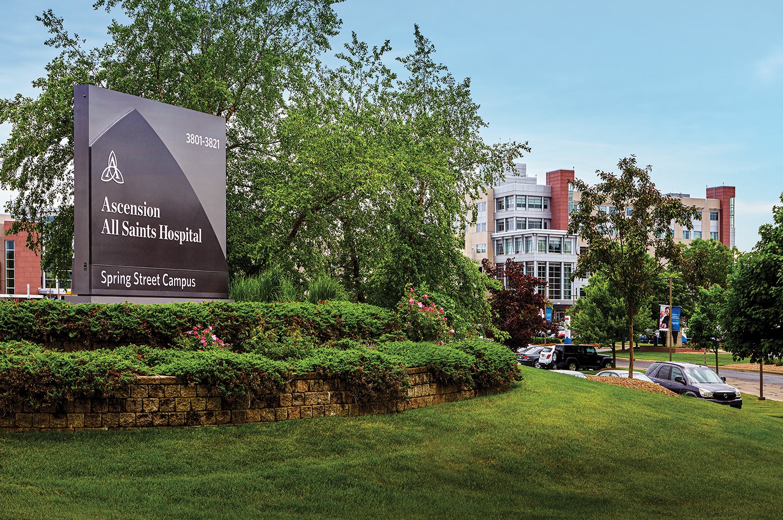 Ascension All Saints Hospital - Main Entrance - Spring Street Campus